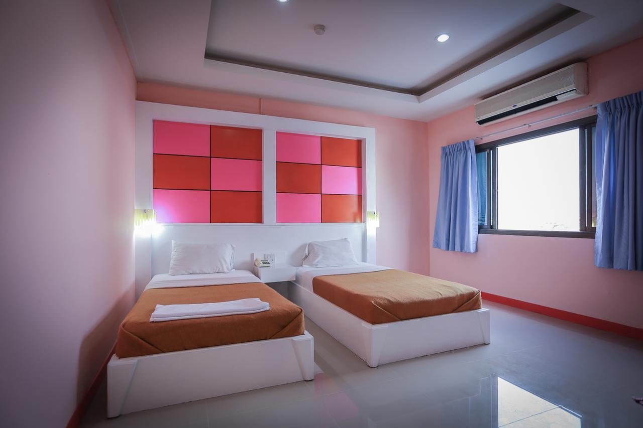 Grand Leo Hotel Khonken Kültér fotó