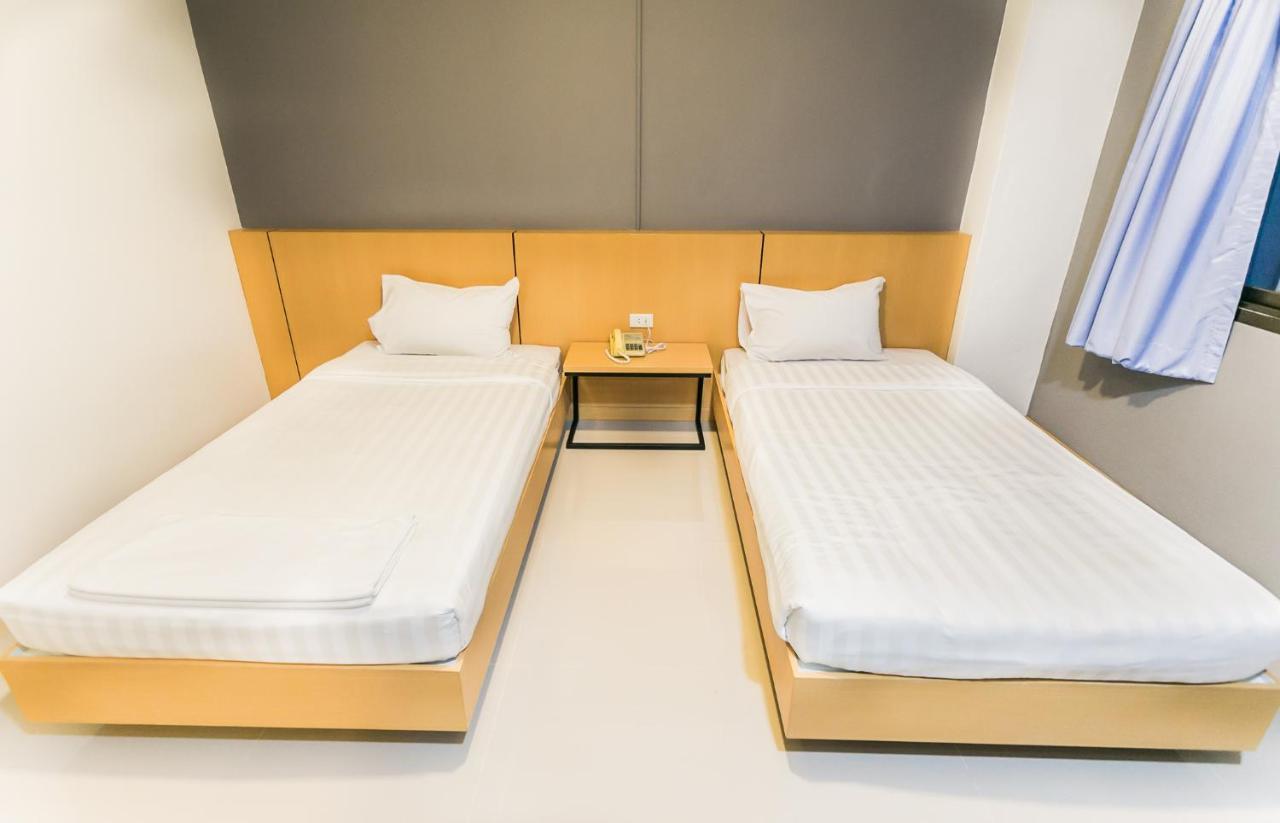 Grand Leo Hotel Khonken Kültér fotó